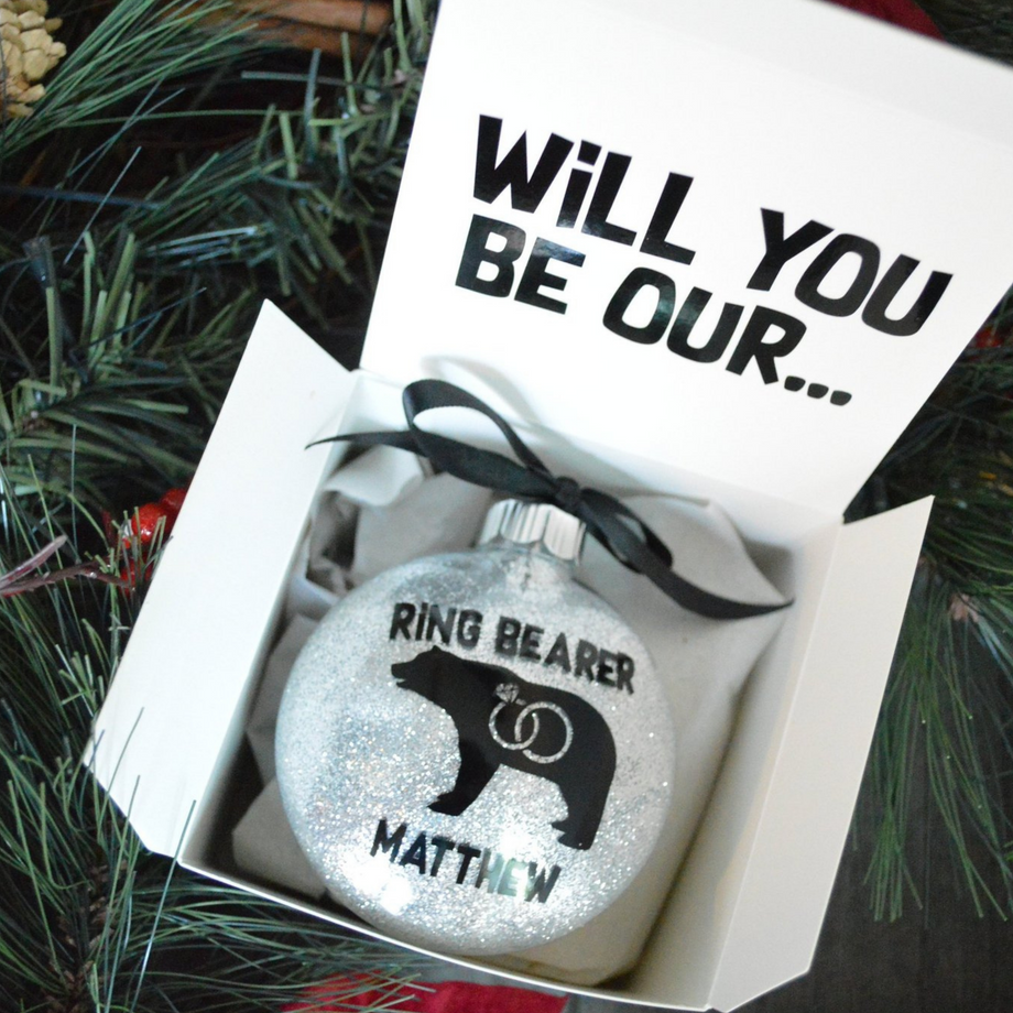 Ring online ornament box